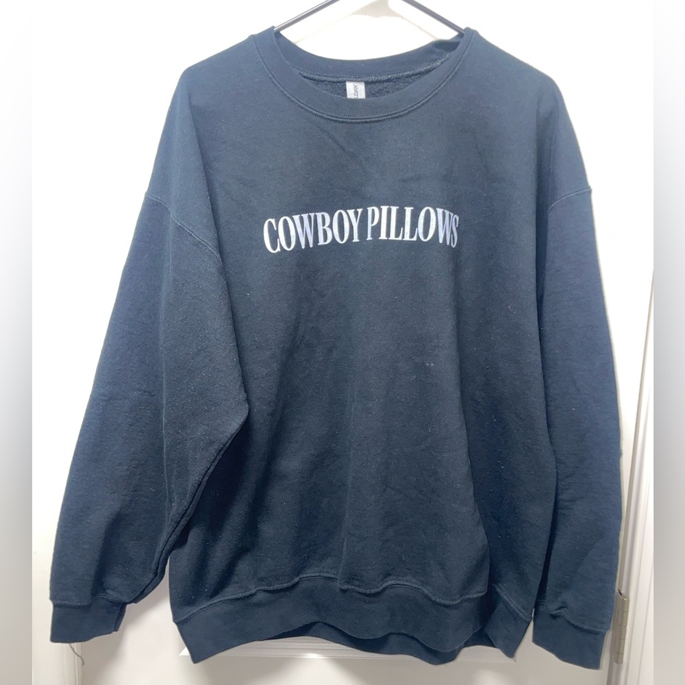COWBOY PILLOWS SWEATSHIRT
